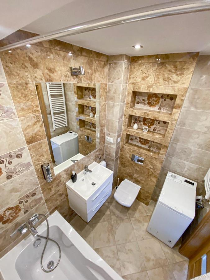 Glass Tower Apartament Rzeszow Bagian luar foto