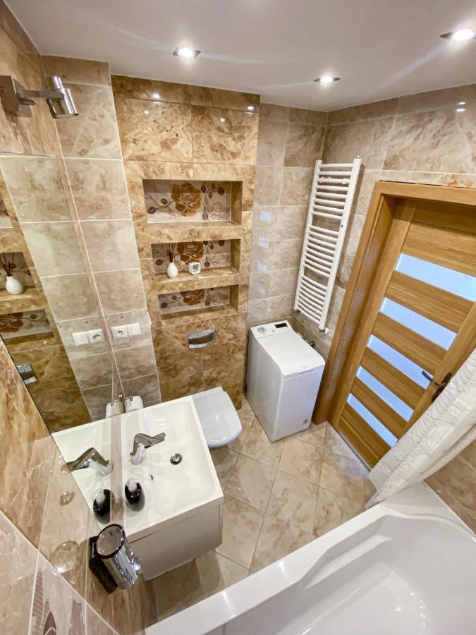Glass Tower Apartament Rzeszow Bagian luar foto